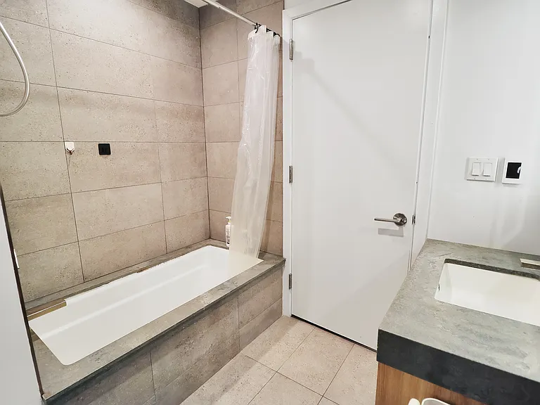 42-02 Crescent St #20E — Photo 17