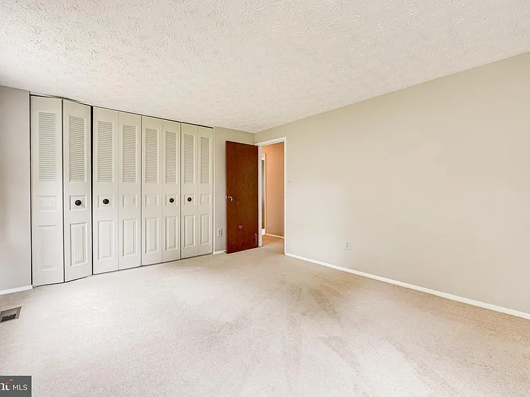 3381 Monarch Ln — Photo 41