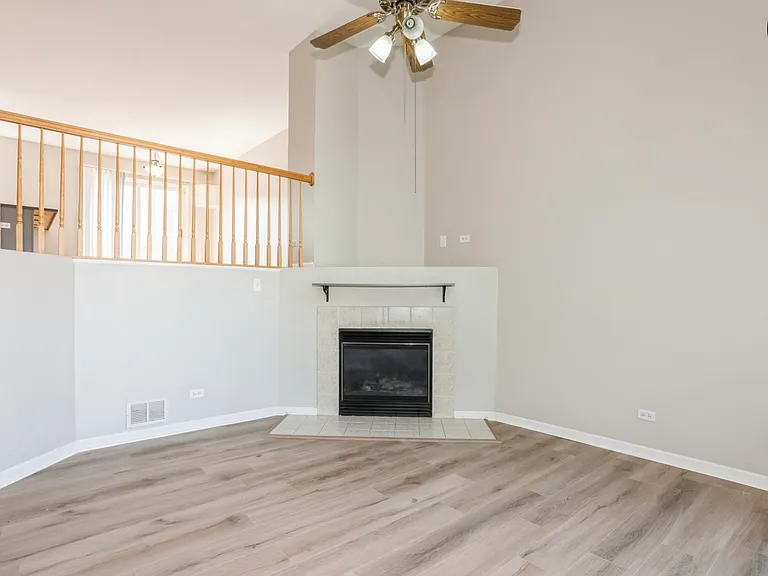 645 W Georgian Ct — Photo 4