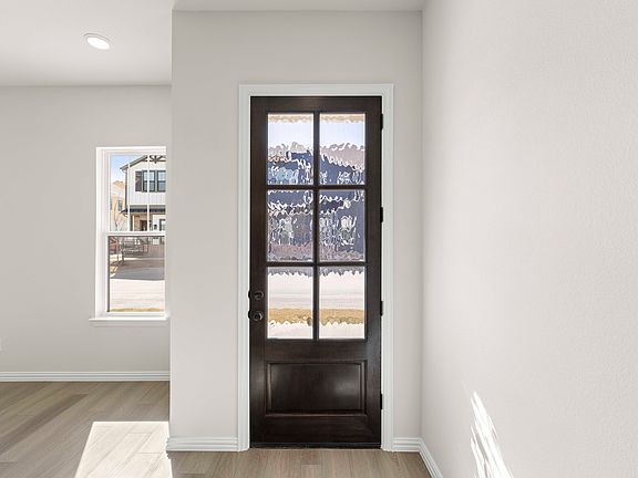 Collin Creek - Wyatt Interior Image 4