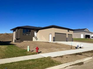 500 Fields Ct SE, Mandan, ND 58554