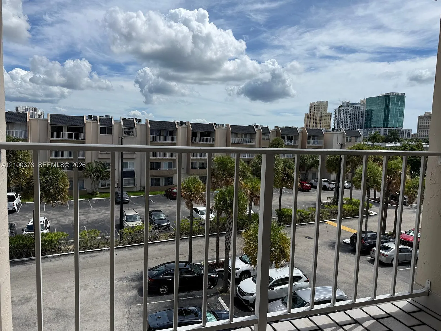 Kings Creek So Condo — Photo 4