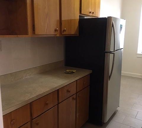 4th image of 8784 165th St APT 209