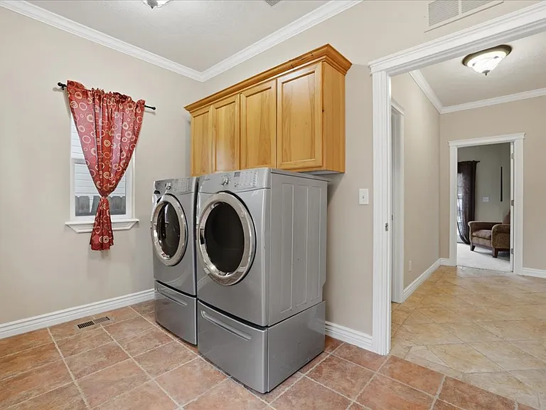 Laundry Room Cabinet
