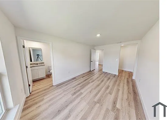 2710 Avenue E #B — Photo 7