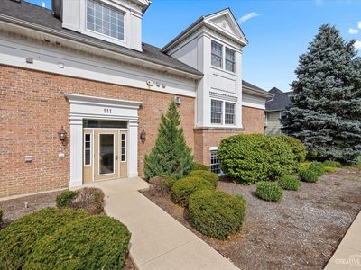 111 S 5th Ave APT B, Saint Charles, IL, 60174