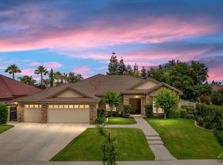 12304 Thornwood Dr, Bakersfield, CA 93311