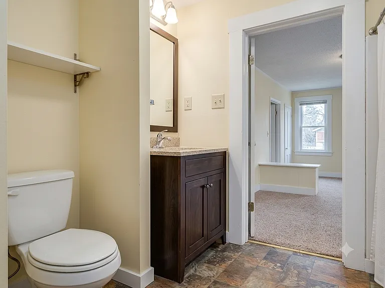 90 N Prospect St #2 — Photo 8