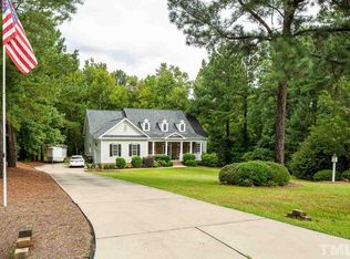 124 Sherman Pines Dr, Fuquay Varina, NC 27526