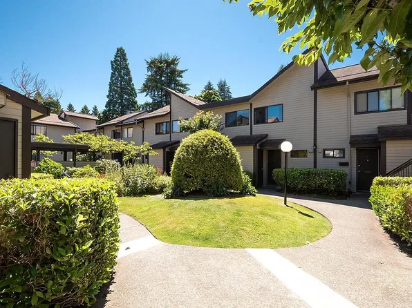 460 W 16th Ave #31, Vancouver, BC V5Y 1Z3