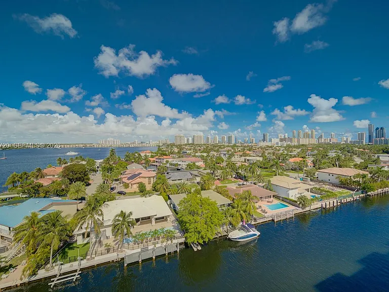 2903 N Miami Beach Blvd #1006 — Photo 9