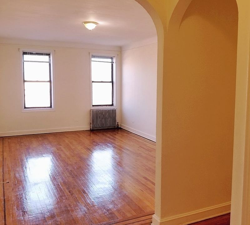 1st image of 4816 30th Ave APT 1H
