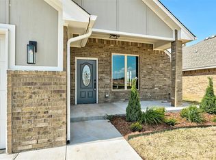 9340 NW 143rd St, Yukon, OK 73099