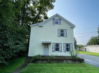 134 River St, Hudson, MA 01749