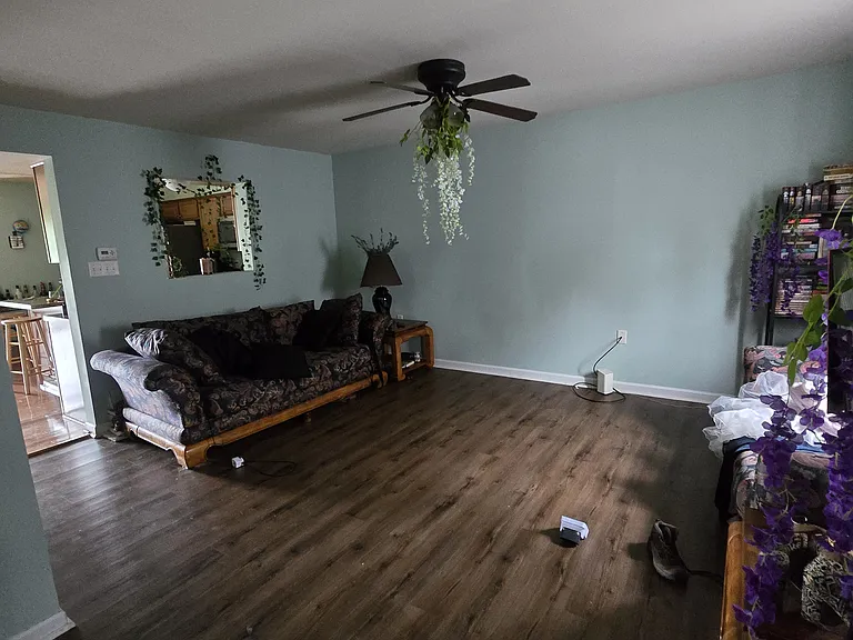 138 Park Place Dr — Photo 2