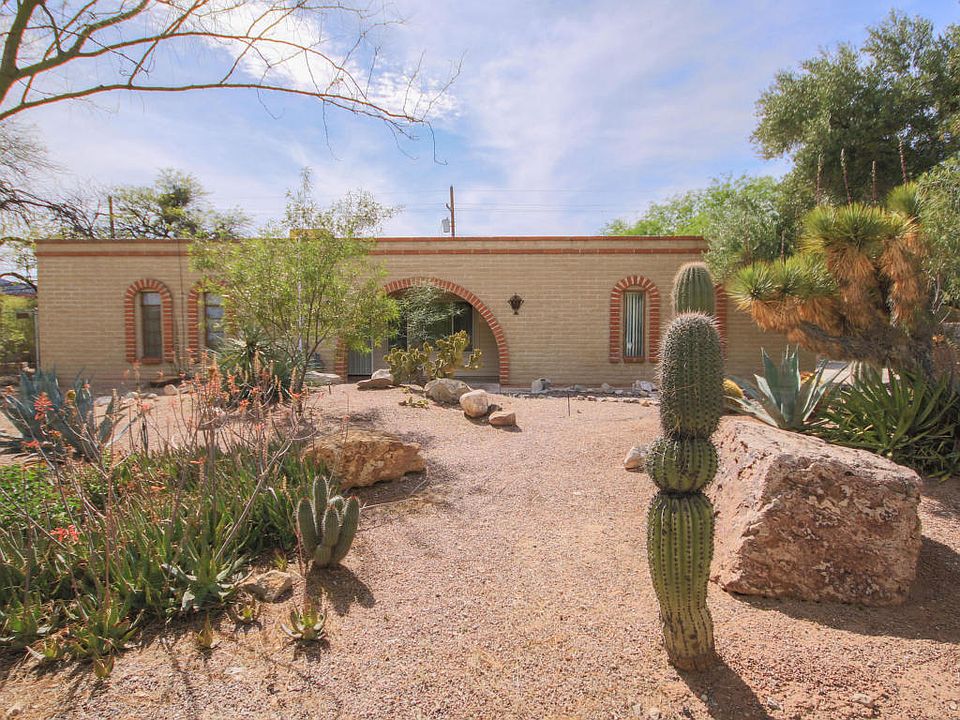 1st image of 1540 N Plaza De Lirios