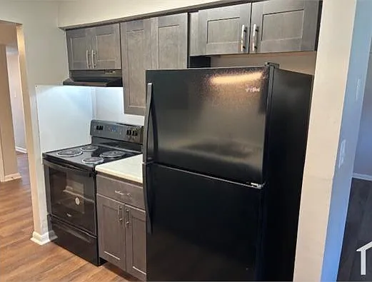 646 Aqua Vista Dr