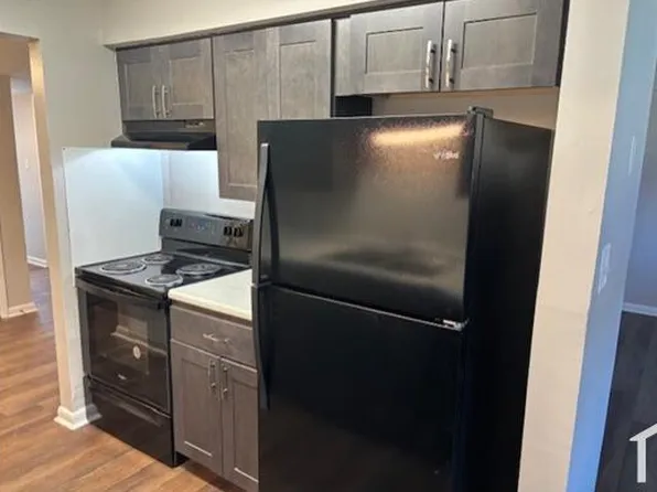 646 Aqua Vista Dr, Newport News, VA 23607