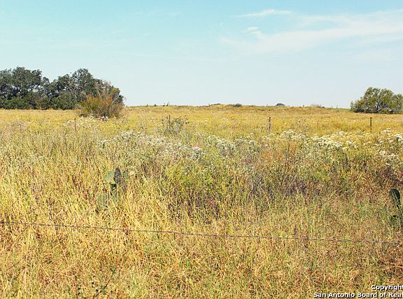 4th image of 266 County Road 2755