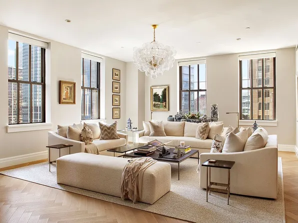 100 Barclay St APT 20D, New York, NY 10007