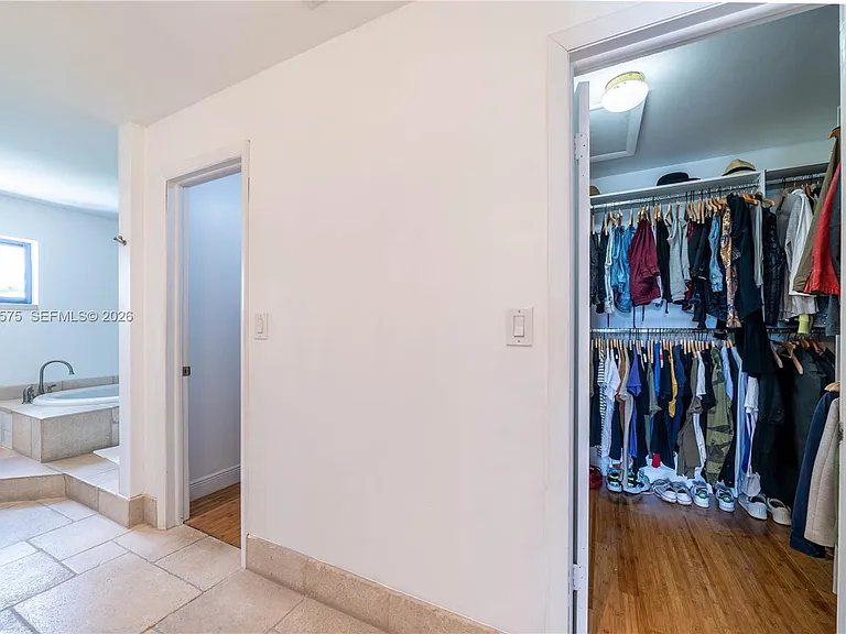 330 SW 133rd Pl — Photo 44