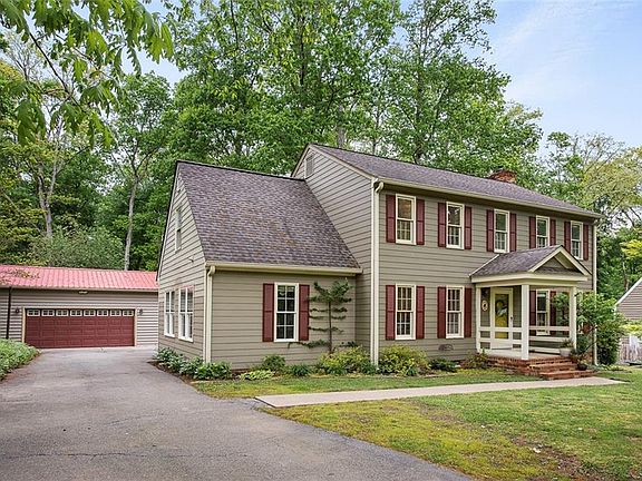 3rd image of 11210 Camshire Pl