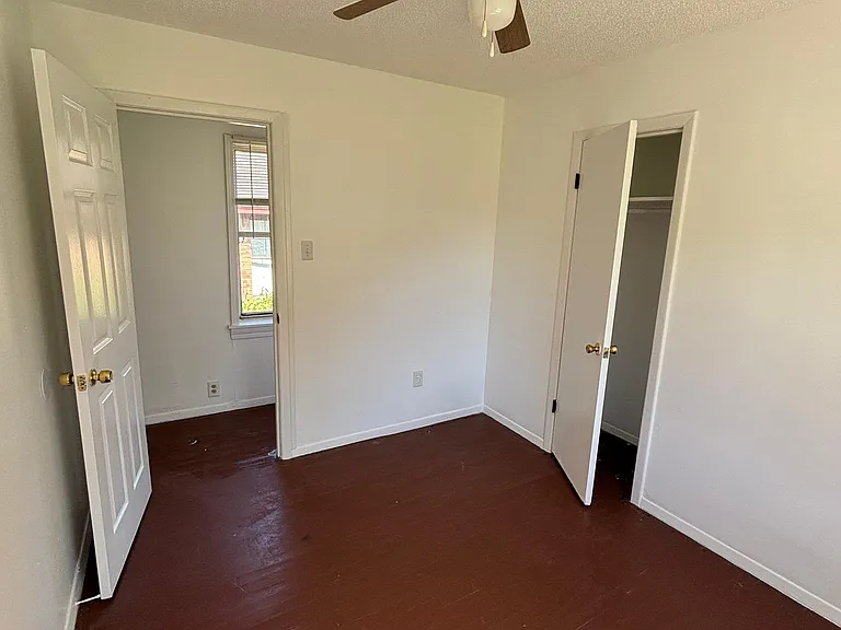 1489 E Waldorf Ave — Photo 8