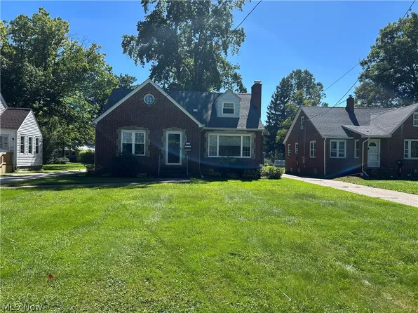 170 Charlotte St, Painesville, OH 44077