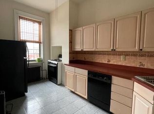810 Washington St APT 4, Hoboken, NJ 07030