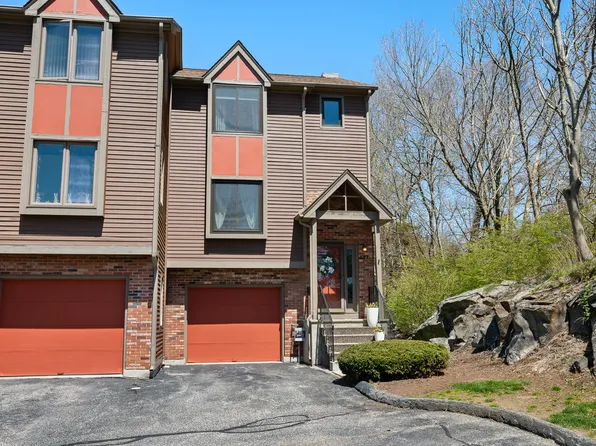 213 West Town Street #E27, Norwich, CT 06360