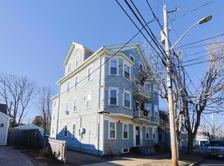 327 High St, Bristol, RI 02809