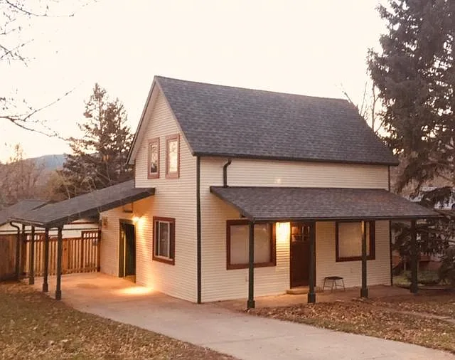 Welcome to 417 Reese St.!