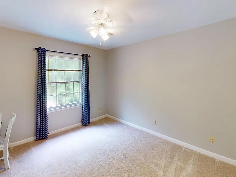 6619 Bunker Hill Cir — Photo 5