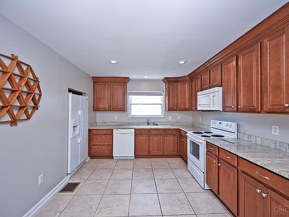 3rd image of 3919 Belfast Ave