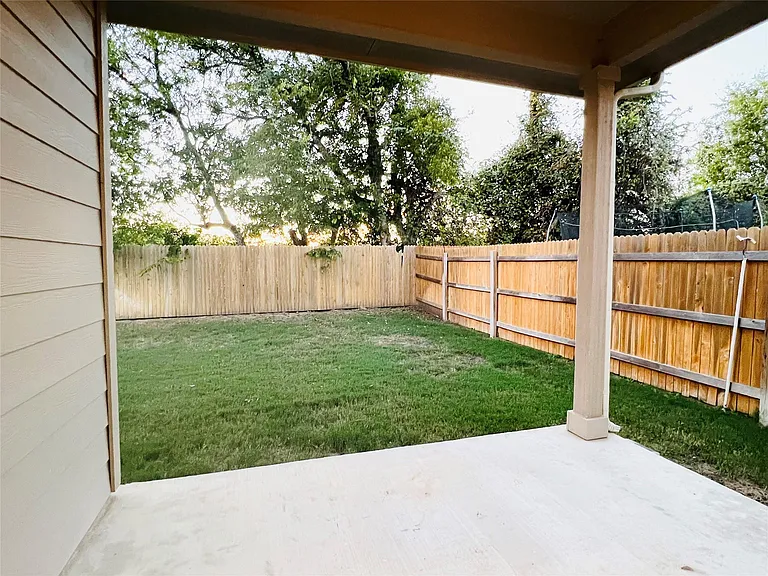 105 Naset Dr — Photo 30