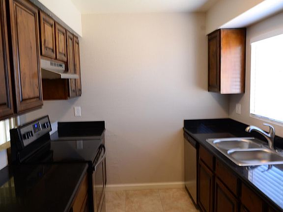 4th image of 5808 W Vernon Ave