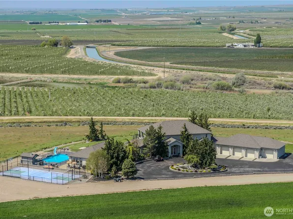 1050 Lewandowski Road, Sunnyside, WA 98944