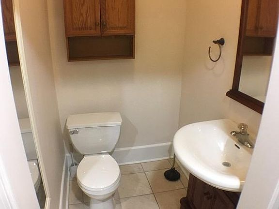 3rd image of 2230 Fairmount Ave #3