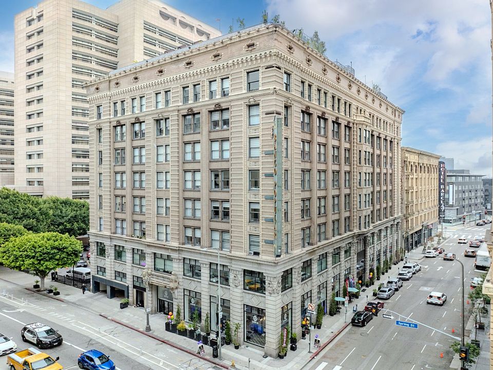 Building Photo 1