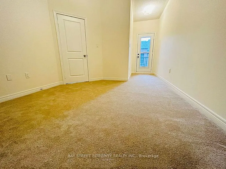 514 Littlewood Ln — Photo 12