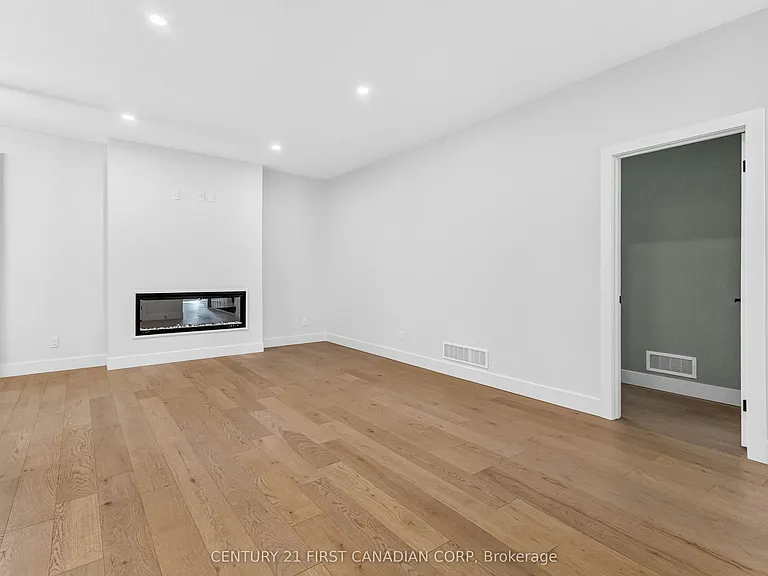 775 Verulam St — Photo 6