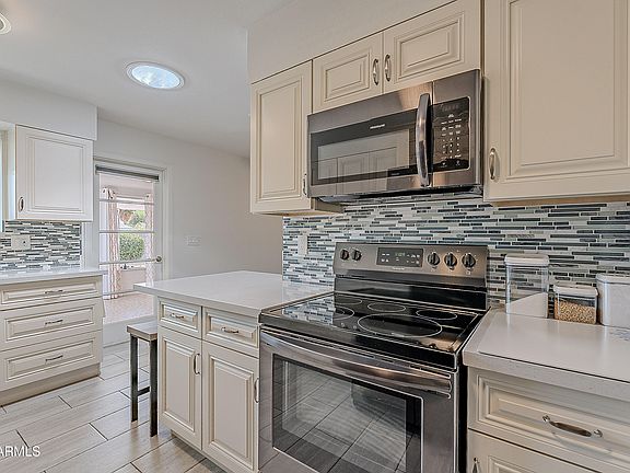 2nd image of 9941 W DESERT HILLS Drive