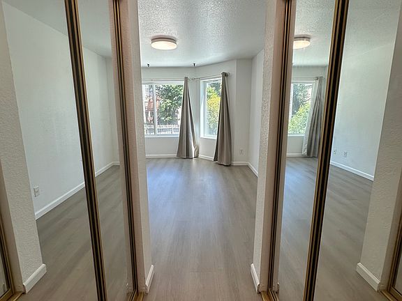 5th image of 1378 20th Ave APT 1