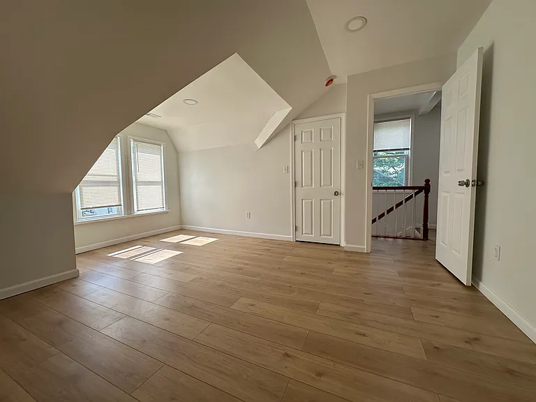 bedroom 3rd floor