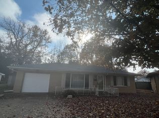 33 Verna Dr, Springfield, IL 62702