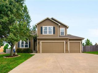 316 Montrose Cv, Eudora, KS 66025