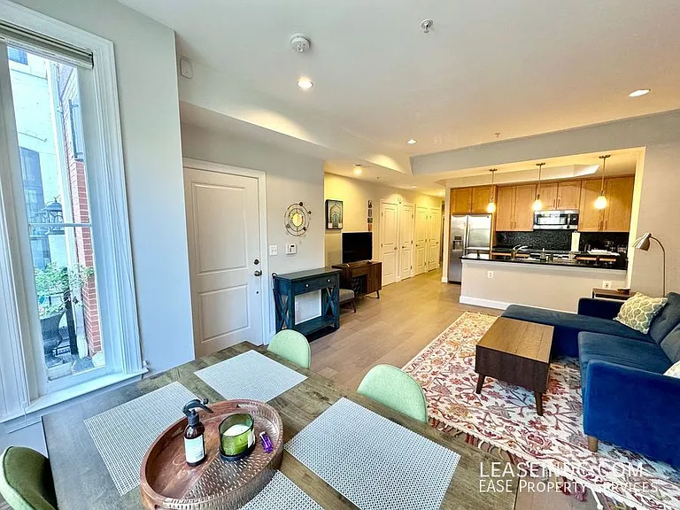 410 M St NW #2 — Photo 4