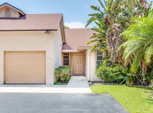 1428 Lake Mango Way, West Palm Beach, FL 33406
