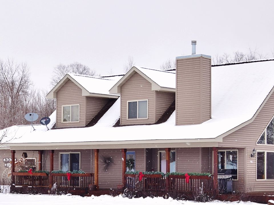 1st image of 48985 Augusta Ave W