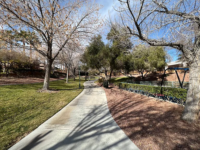 10895 Iris Canyon Ln — Photo 45